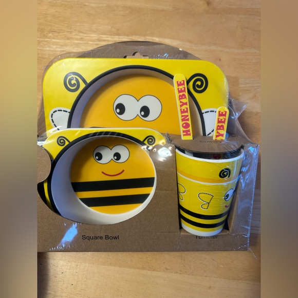 Bamboo Ware Kids Bumble Bee Dinner Set - Picture 5 of 9